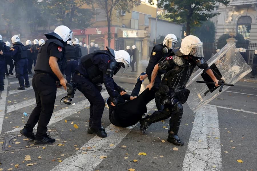 45 organizata firmosin deklaratën: Të drejtat themelore në Shqipëri nën kërcënim serioz