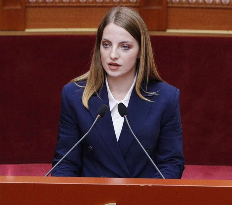 Koçeku letër ambasadave: Dënoni dhunën kundër studentëve, po dhunohen civilët në mënyrë makabre