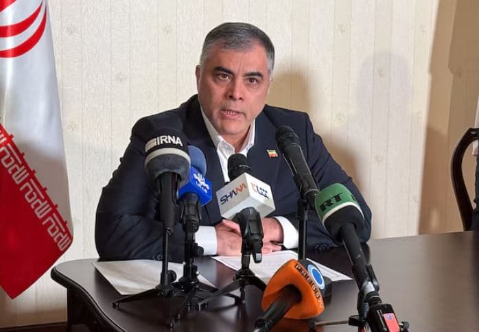 Iran, dorëhiqet ministri i naftës