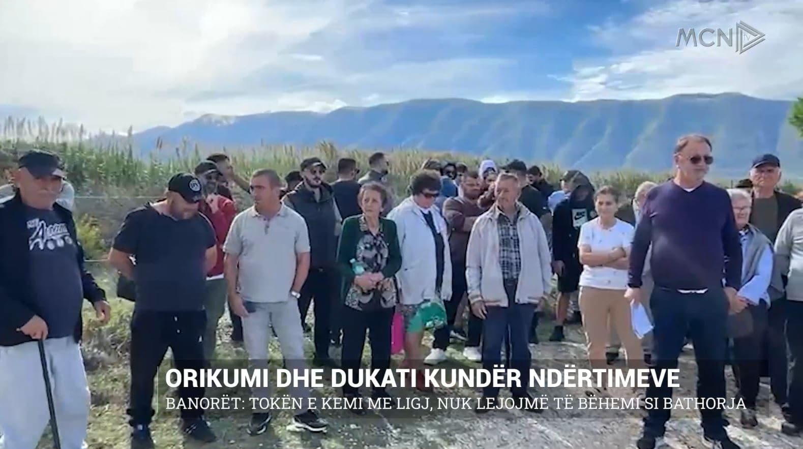 Orikumi dhe Dukati kundër ndërtimeve/ Banorët: Tokën e kemi me ligj, nuk lejojmë të bëhemi si Bathorja (VIDEO)