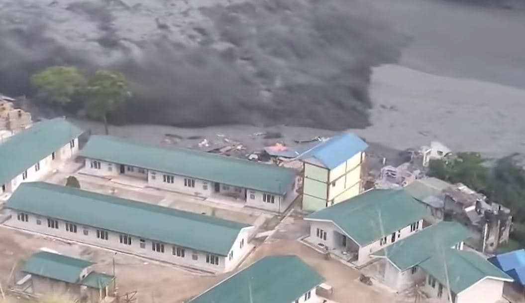 Përmbytje të reja në Nepal/ Dhjetëra banesa të shkatërruara, pesë persona të zhdukur