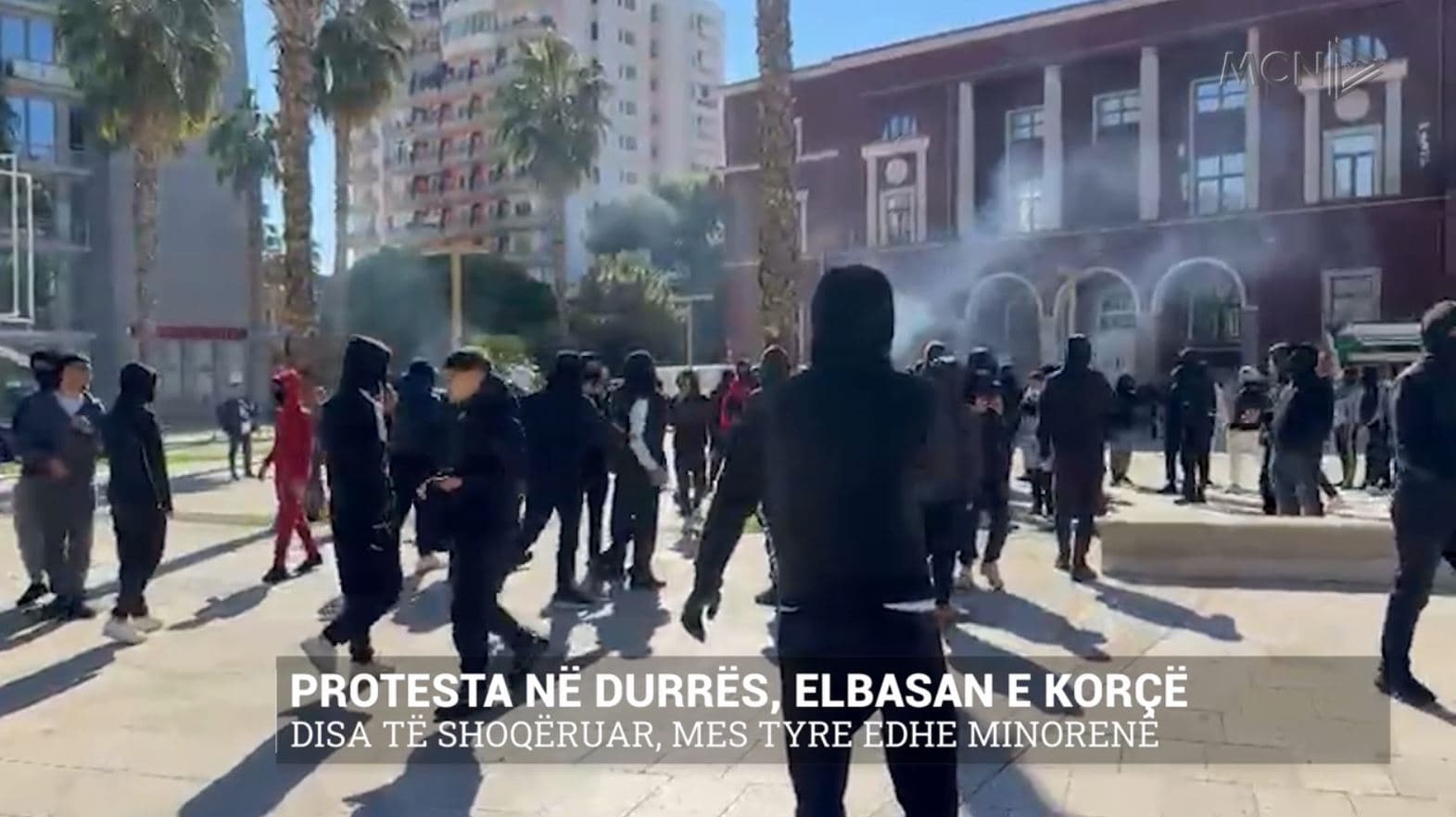 Protesta në Durrës, Elbasan e Korçë/ Disa të shoqëruar, mes tyre edhe minorenë (VIDEO)