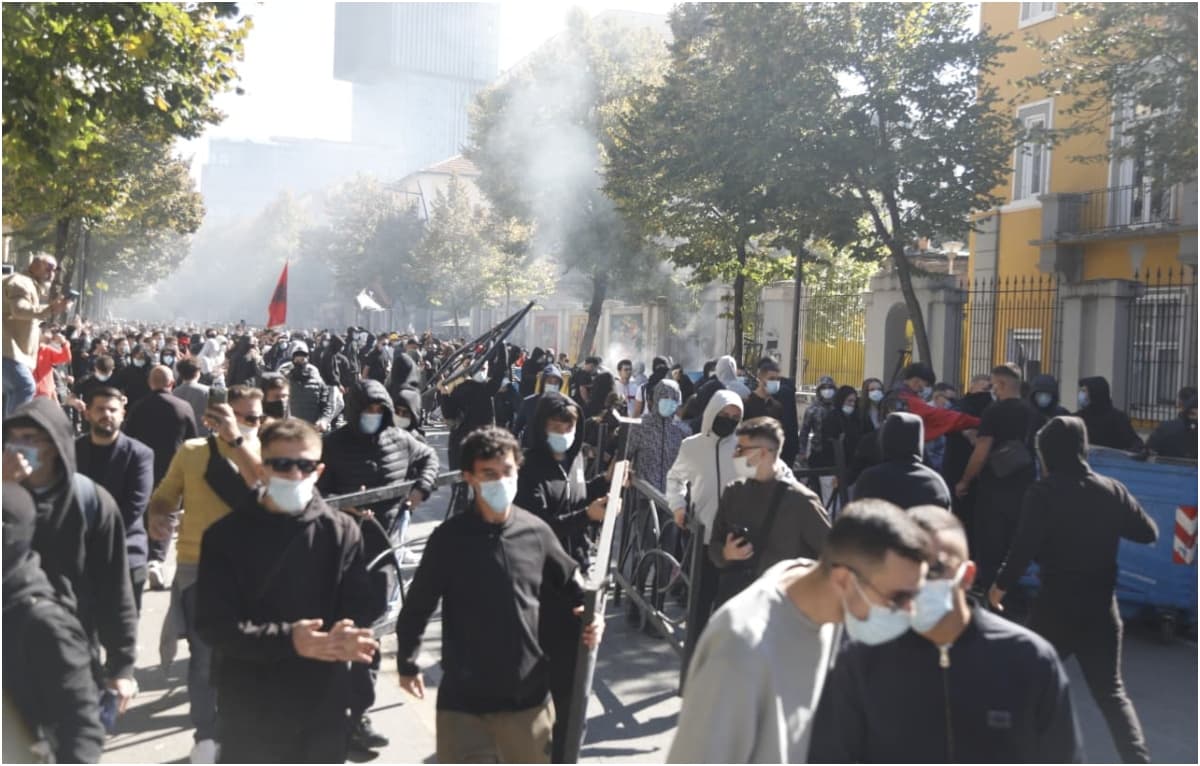 13 ditë protesta, studentët zbresin sërish në shesh sot në orën 14:00