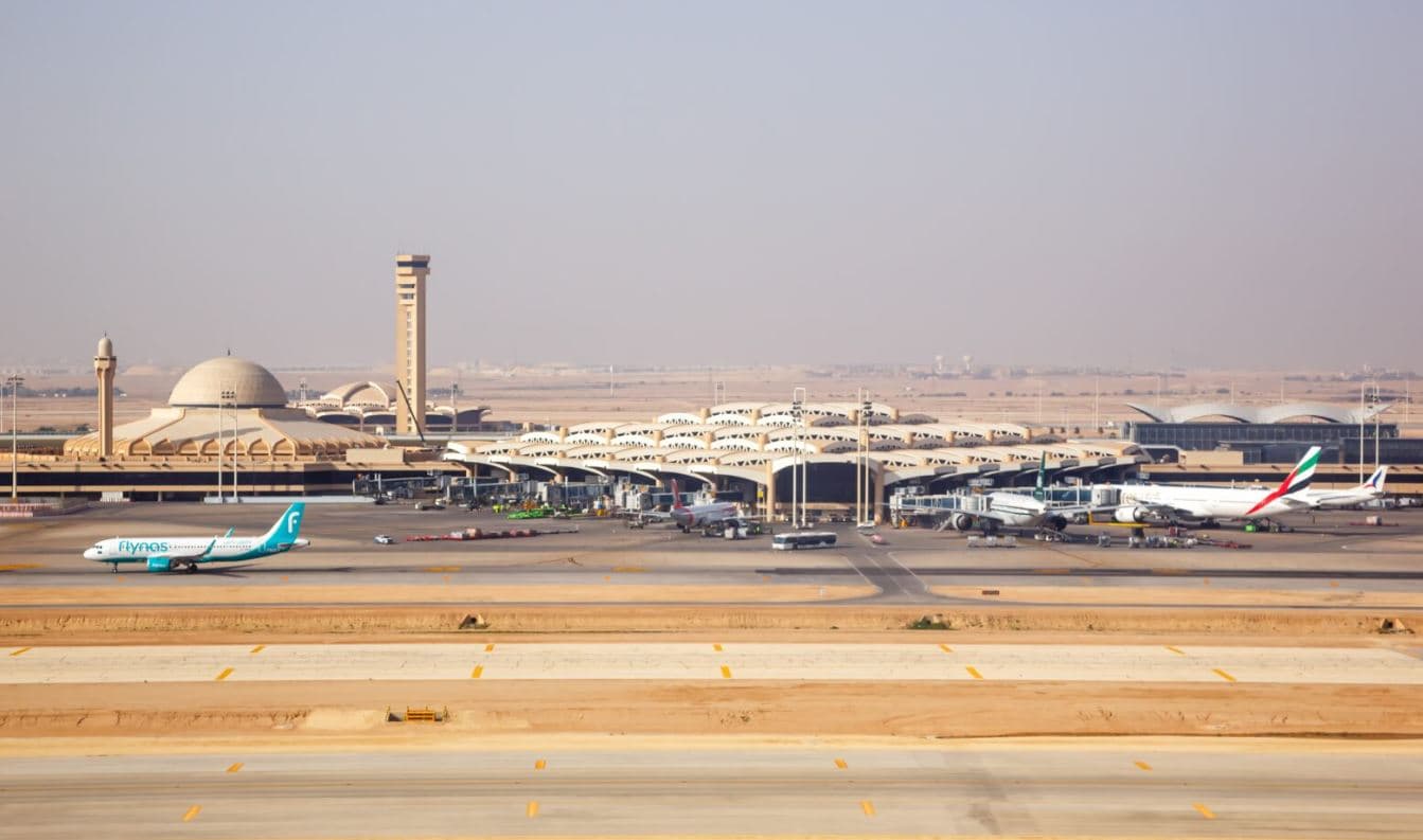 Huthët sulmojnë sërish aeroportin e Riad-it