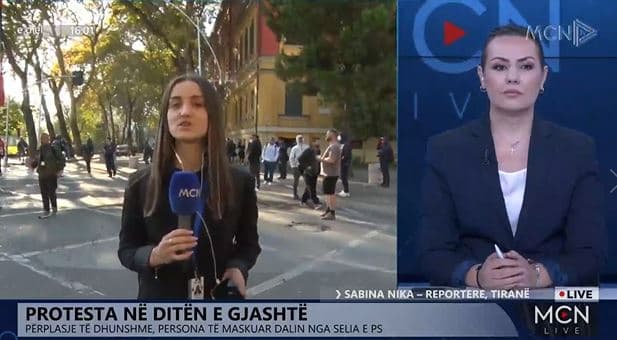 Protesta/ Përplasje me policinë, gaz lotsjellës dhe zjarr para Ministrisë së Brendshme