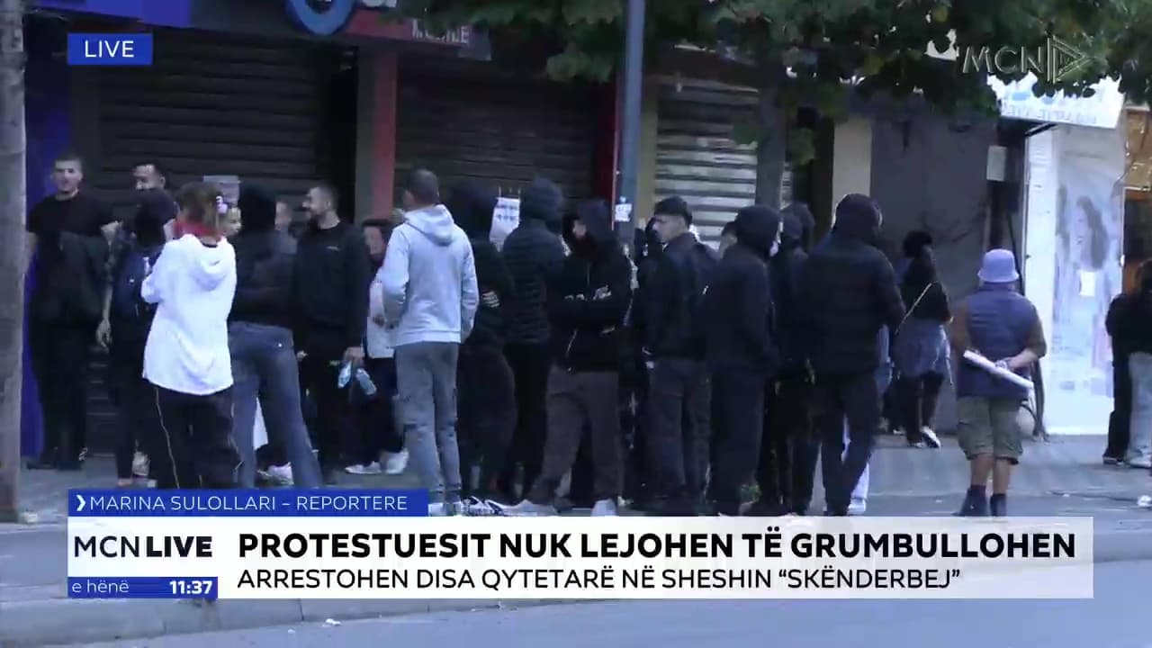 Protestuesit nuk lejohen të grumbullohen/ Policia ndërhyn me shoqërime operative në Sheshin “Skënderbej” 