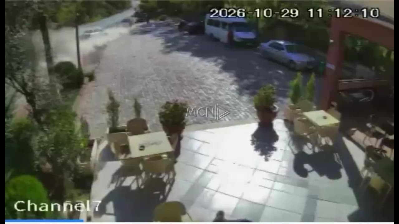 Aksidenti zinxhir me 4 makina në aksin Librazhd-Prrenjas, MCN siguron videon e përplasjes që la tre të plagosur