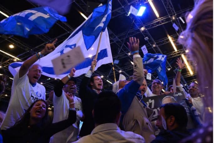 Zgjedhjet në Izrael/ Netanyahu dhe Eisenkot në barazim, pjesëmarrja thyen rekord 20-vjeçar