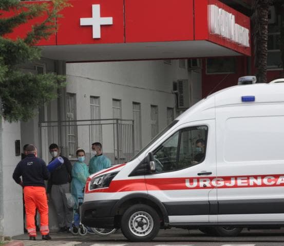 Në 24 orët e fundit regjistrohen 6 viktima dhe 185 raste të reja me Covid-19