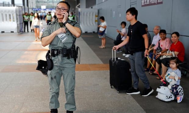 Protesta në Hong Kong/ Masa të rrepta sigurie në Aeroport pas dhunës së mbrëmshme
