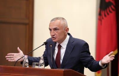 285 mijë të rinj planifikojnë të ikin/ Reagon Meta: Ndalim shpopullimit të vendit (VIDEO)