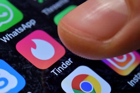 Tinder shton aplikacionin biseda me video