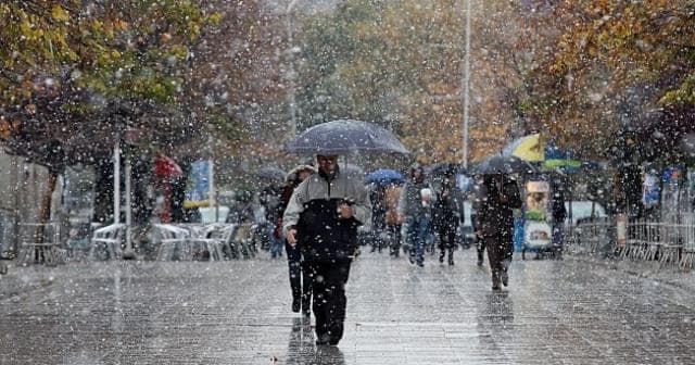 Ulen temperaturat, reshje shiu dhe stuhi në të gjithë Europën
