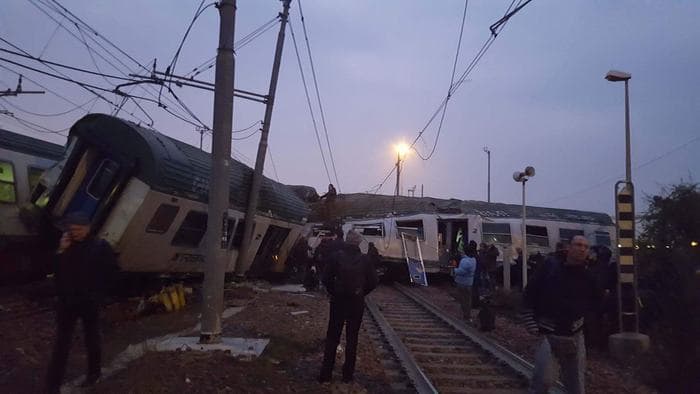 Treni del nga shinat në Milano, 3 të vdekur dhe 100 të plagosur