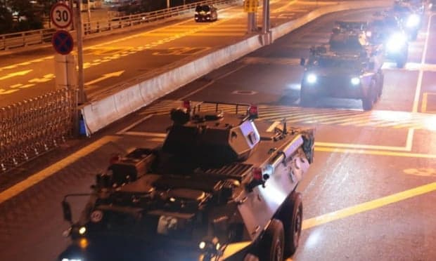 Kina dërgon trupa të reja në Hong Kong