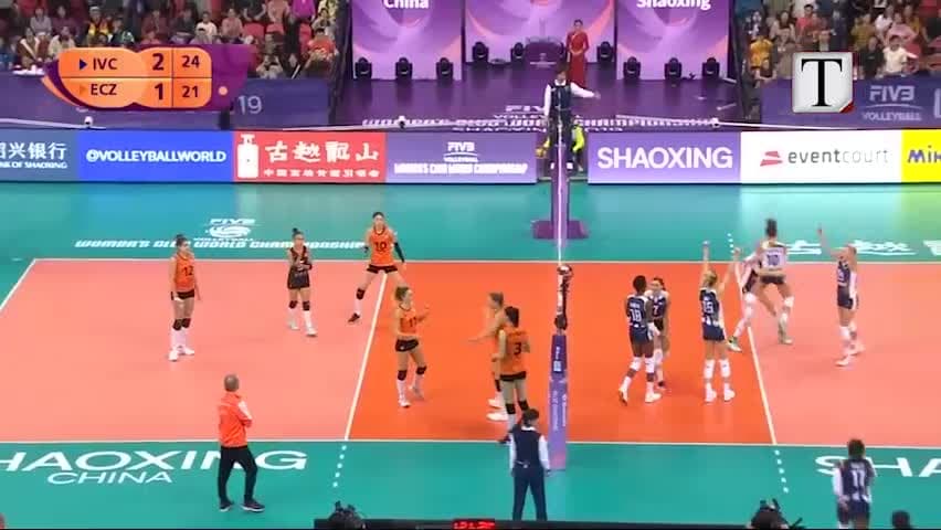 Italia dominon Botërorin e volejbollit (VIDEO)