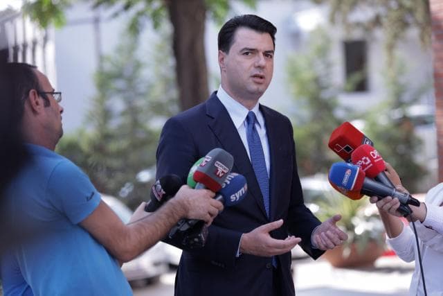 Basha pas takimit me ambasadorët: Kërkova mbështetje ekonomike dhe politike
