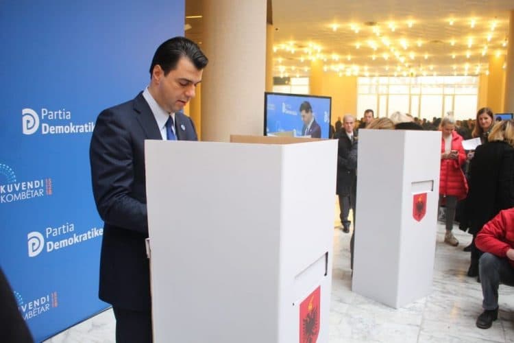 Zgjidhen anëtarët e rinj të Këshillit Kombëtar të PD