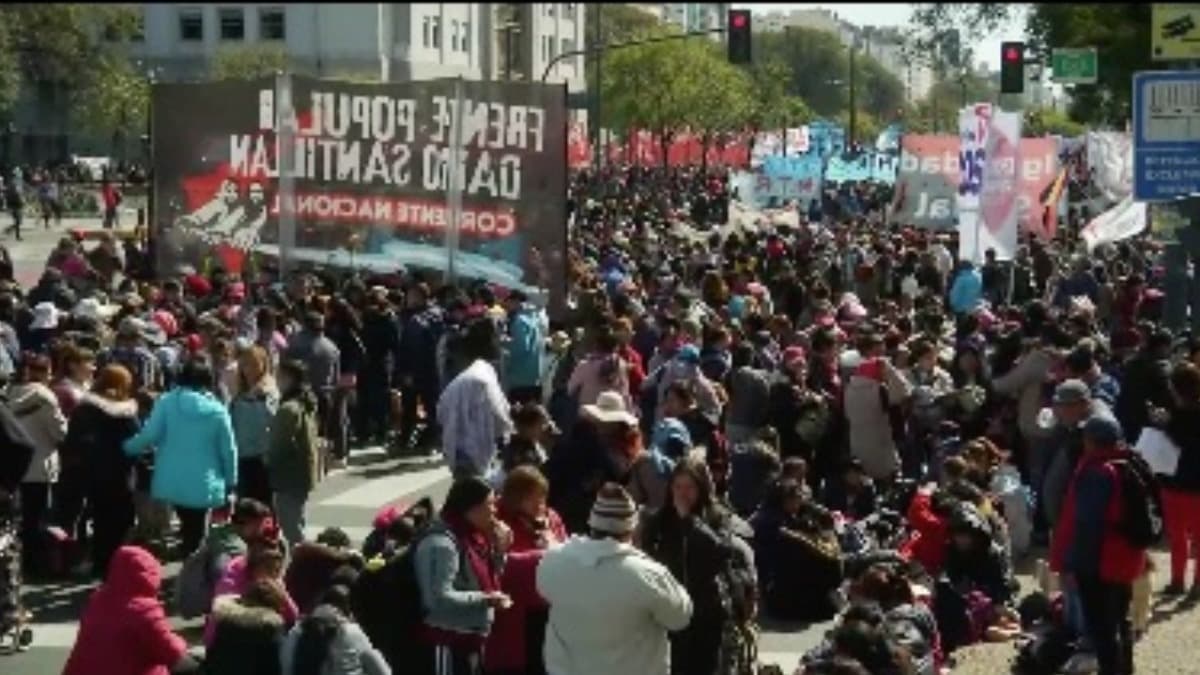 Protestë për krizën ushqimore në Buenos Aires