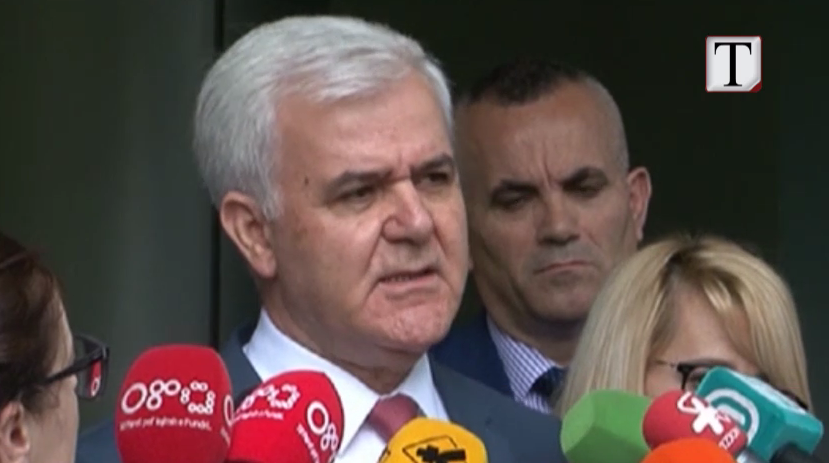 Ministri Xhafaj: Vazhdoj detyrën, Veliu “qytetar dixhital” (VIDEO)