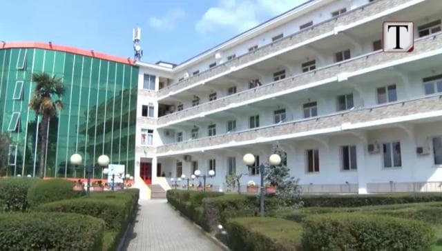 8 ditë pa informacion për babanë e paralizuar (VIDEO)