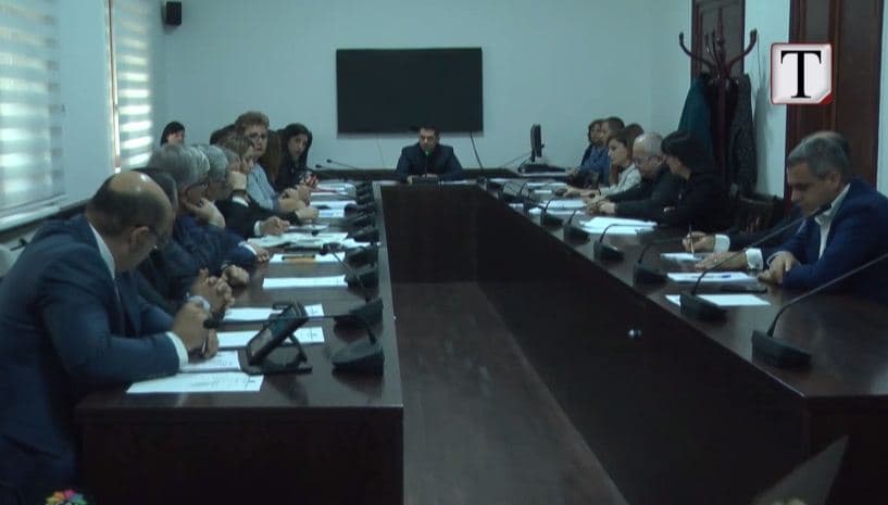 Emërimet në institucione, PD-qeverisë: Shkelët Kushtetutën (VIDEO)