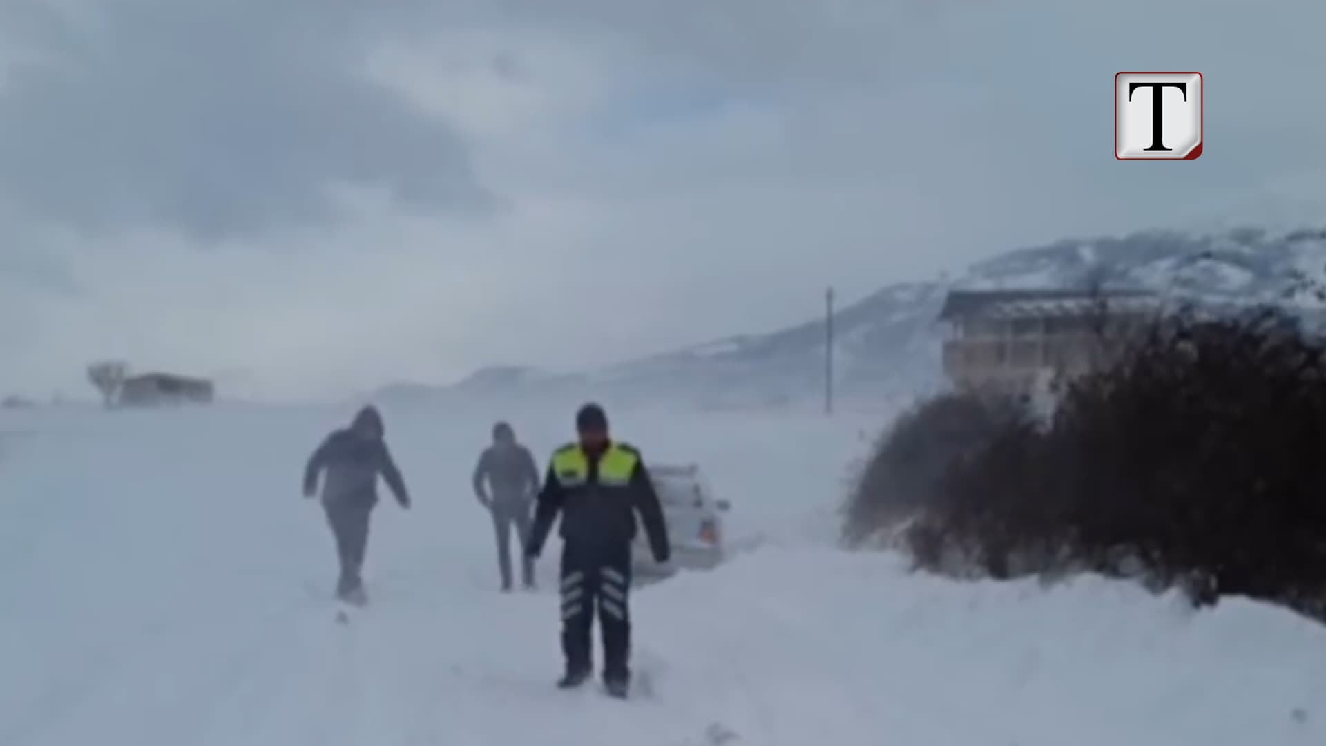 Dëbora paralizon qarkun e Dibrës (VIDEO)