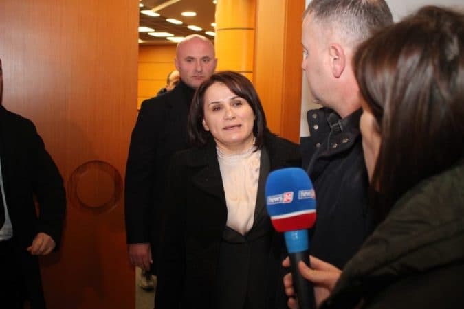 ONM: Po rishikojmë dosjen e Donika Prelës
