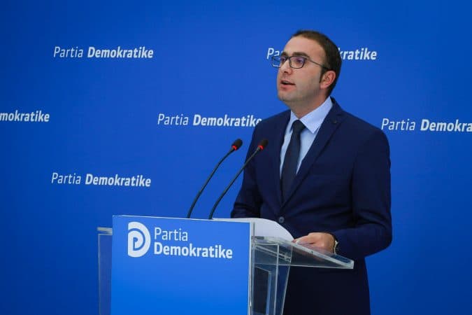 PD padit ministrin Lleshaj dhe policinë: Arrestimet pa provë (VIDEO)