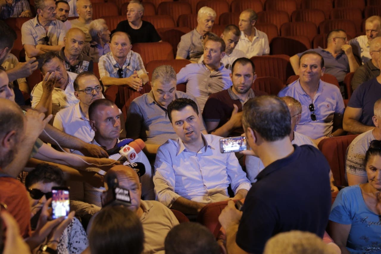 Përplasja te Teatri, Basha: Projekti i ri, për të pastruar paratë e drogës (VIDEO)