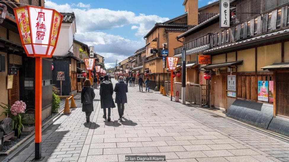 Përse është kaq e pastër Japonia? (FOTO)