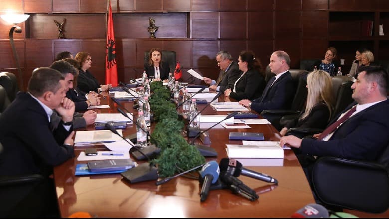 Gara për Gjykatën e Lartë/ Kualifikohen vetëm tetë kandidatë
