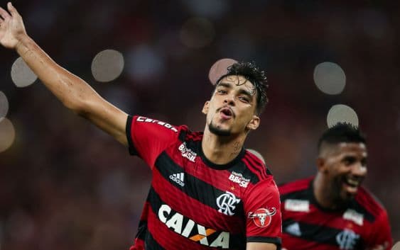 Milan, Lucas Paqueta mbërrin në Milano për testet mjekësore (VIDEO)