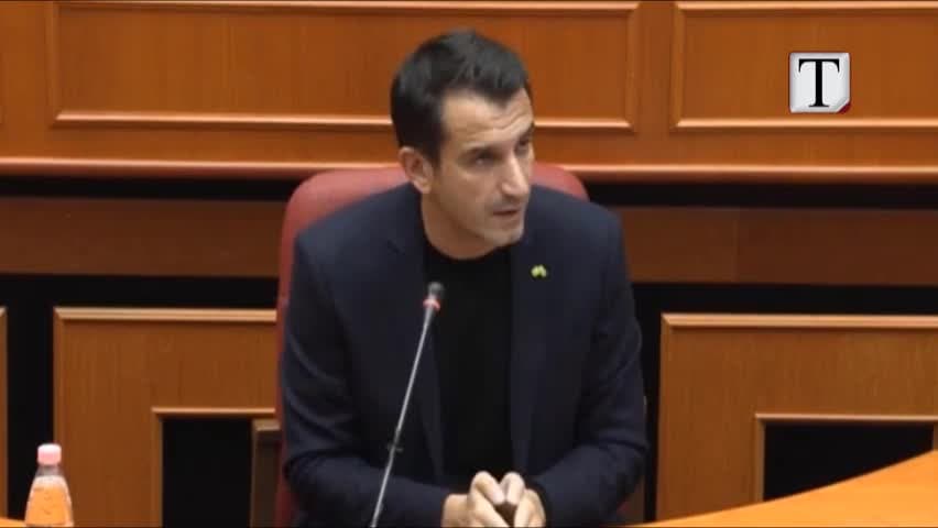 Rinis mësimi më 9 dhjetor, pasiguri në disa shkolla (VIDEO)