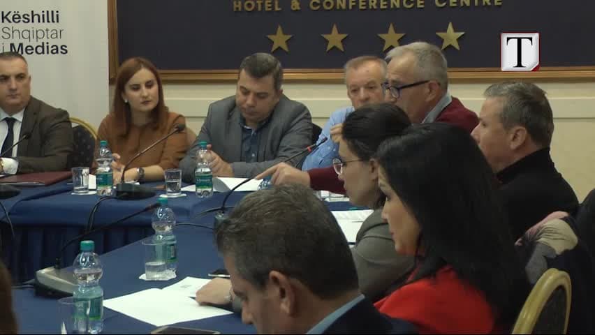 Gazetarët paralajmërojnë protestë (VIDEO)