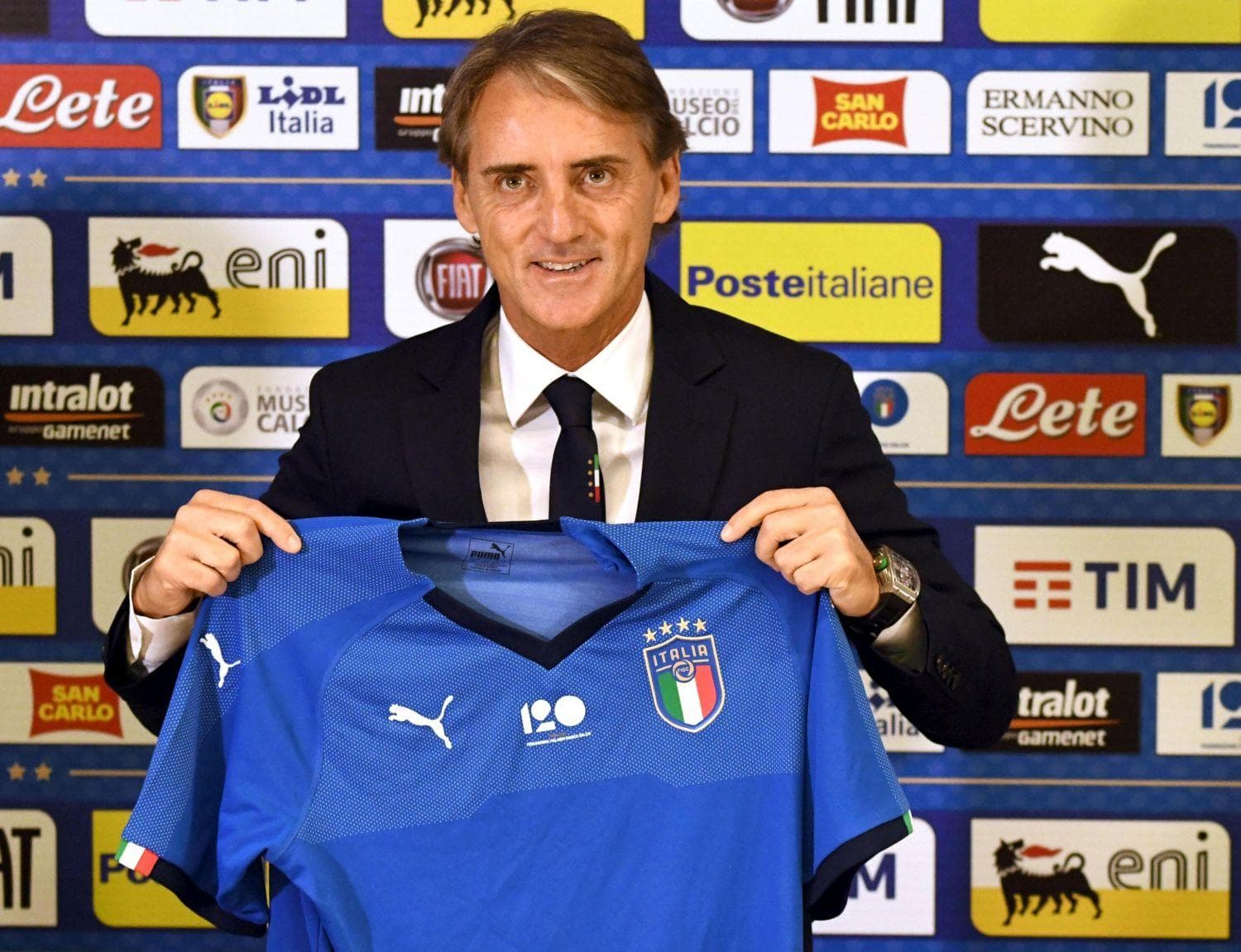 Roberto Mancini prezantohet tek Kombëtarja Italiane (VIDEO)
