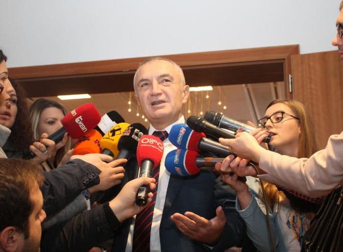 Meta bindet, mbledh partitë e vogla në tryezë të martën (VIDEO)