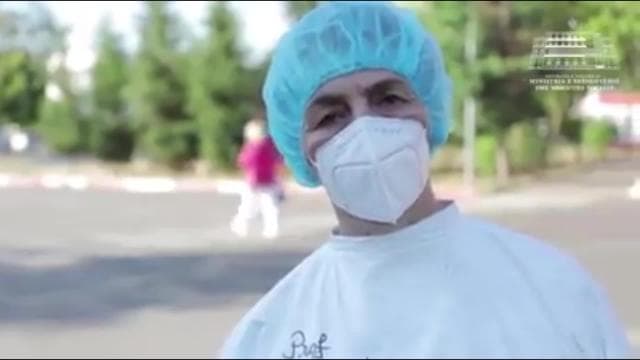  “Të rinjtë përhapës kryesorë të Covid” (VIDEO)