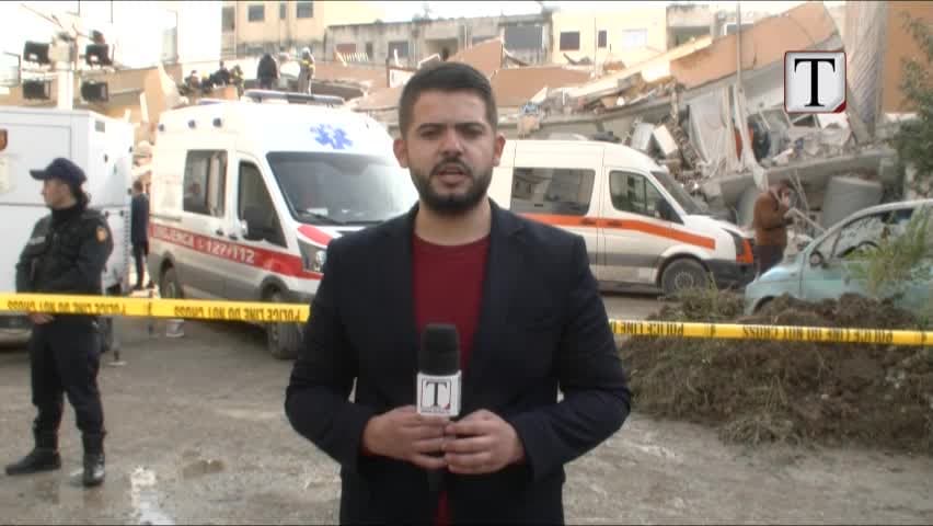 Shpresa për të tjerë të mbijetuar nën rrënoja (VIDEO)