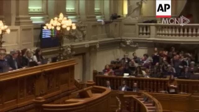Portugalia miraton eutanazinë (VIDEO)