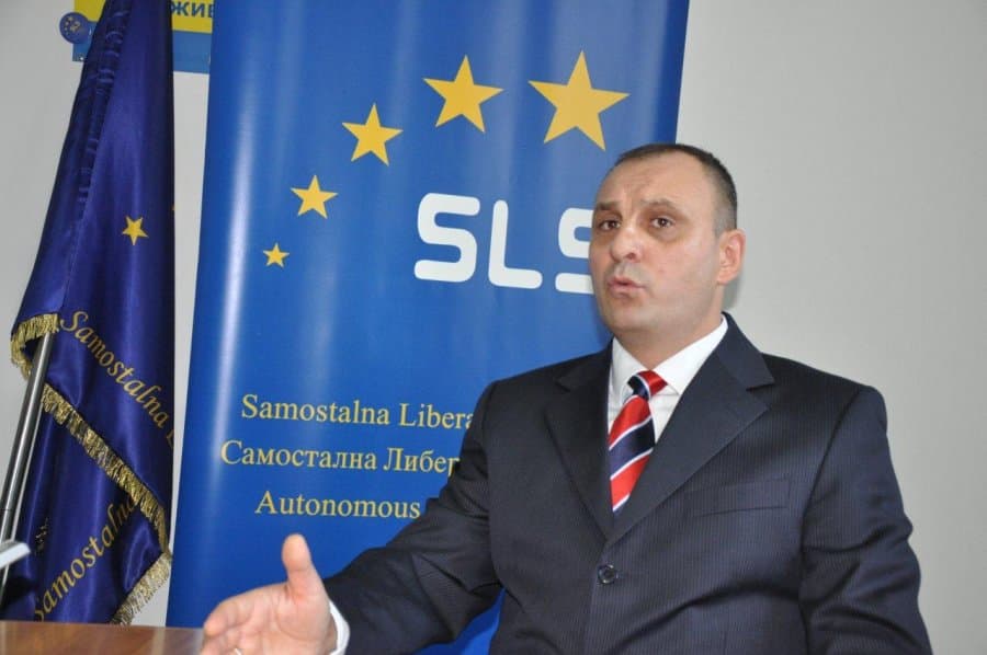 Sulmohet fizikisht kryetari i partisë SLS, Slobodan Petroviç/ Haradinaj dënon sulmin ndaj tij