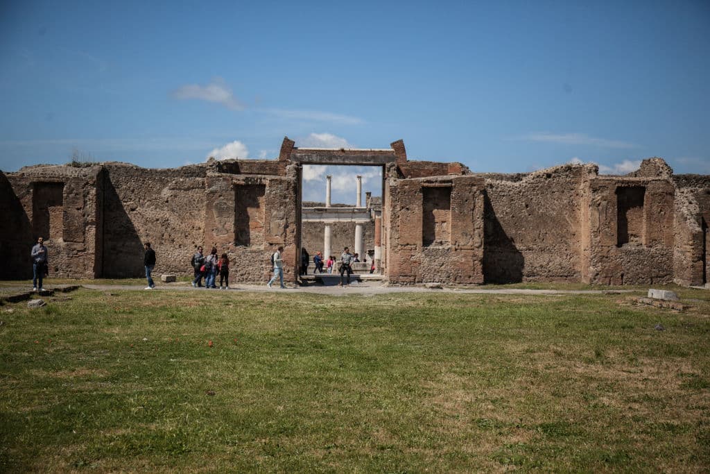Arkeologët në Pompei zbulojnë një “thesar” me objekte (VIDEO)