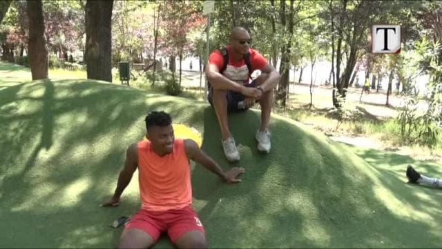 Të huajt  në kërkim të një ekipi shqiptar (VIDEO)