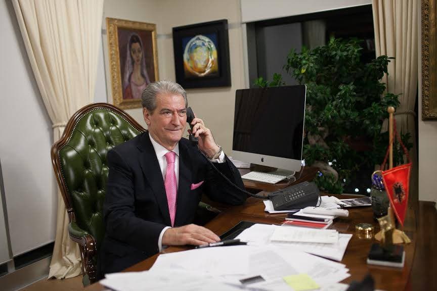 Berisha: Mandat arresti edhe për një ish-drejtor policie. Ja cili është