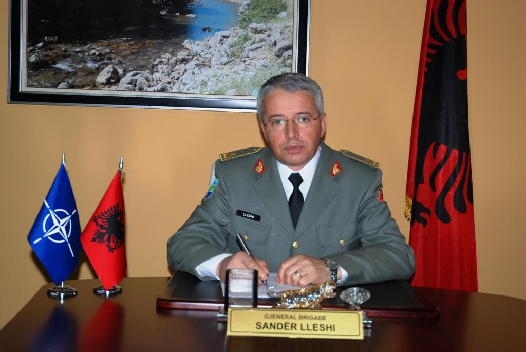 Lëvizje e beftë të Ministrinë e Brendshme/ Ikën Xhafaj, vjen Sandër Lleshi