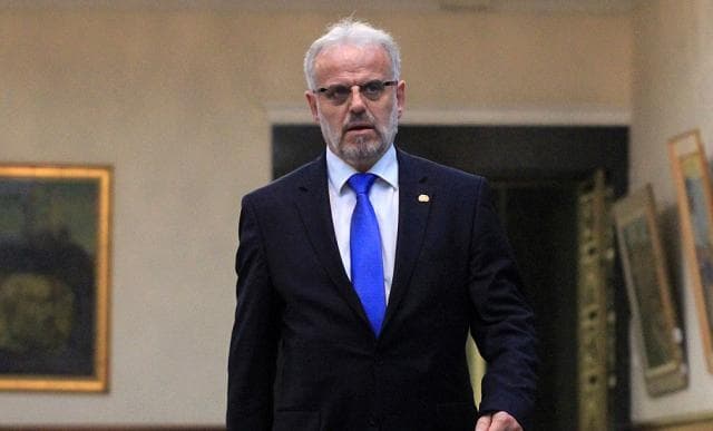 Talat Xhaferi edhe për 4 vjet në krye të Kuvendit të Maqedonisë së Veriut