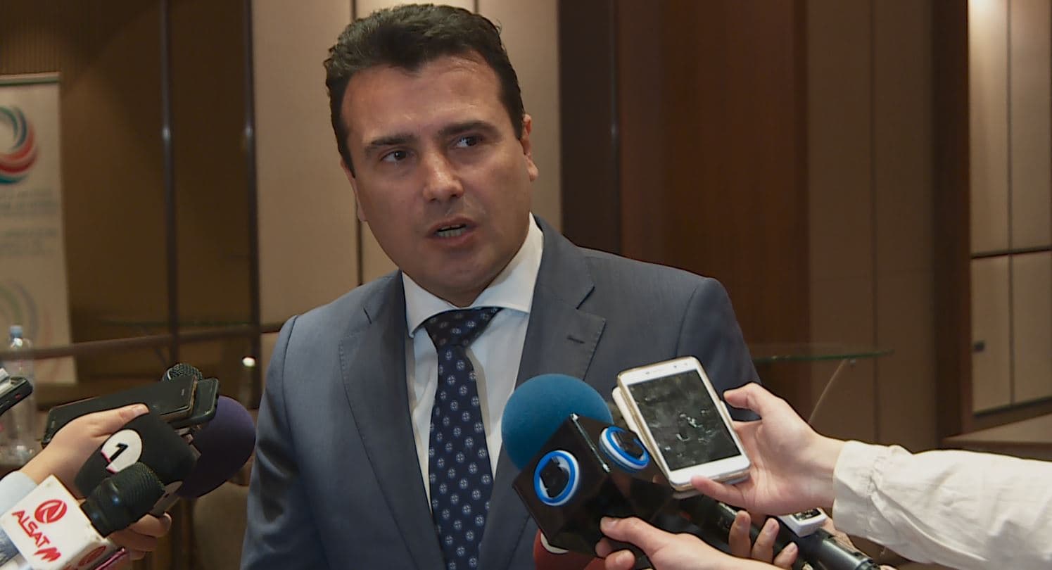 Kryeministri maqedonas paralajmëron qeveri të re (VIDEO)