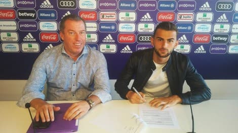 Zyrtare, Kristal Abazaj firmos me Anderlehtin: Është një nga emrat e mëdhenj të futbollit europian