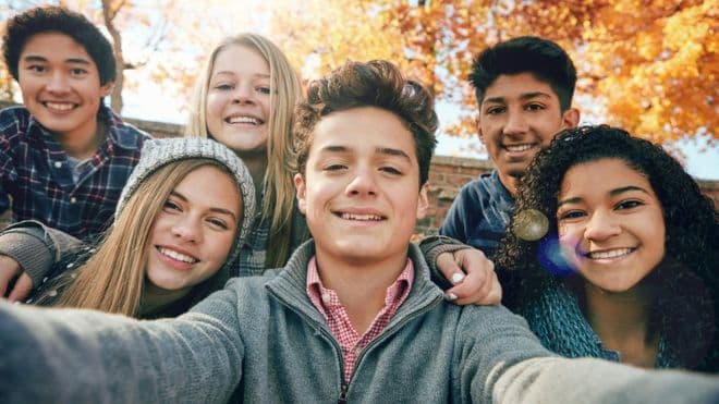 Adoleshenca ndryshon “kufijtë”, tani nis kur je 10 vjeç dhe përfundon 14 vjet më vonë