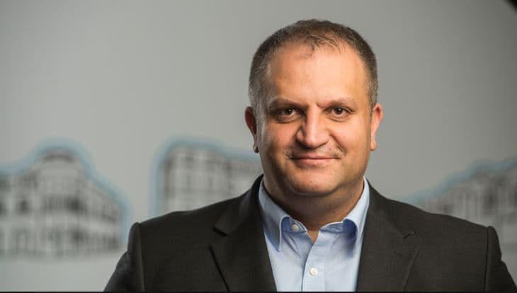 Shpend Ahmeti fiton një mandat të dytë në krye të Prishtinës